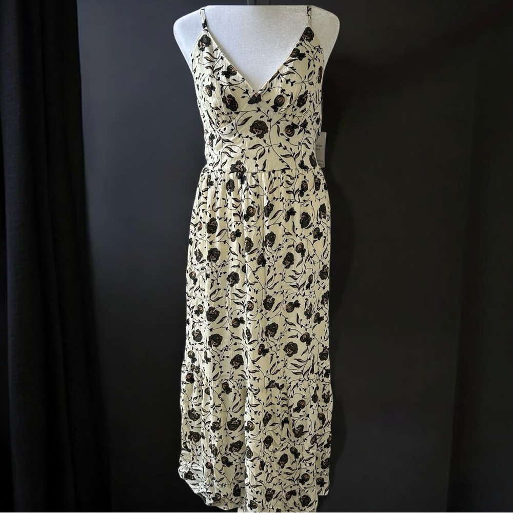 Japna flowy floral maxi sundress with cut open back with ribbon tie